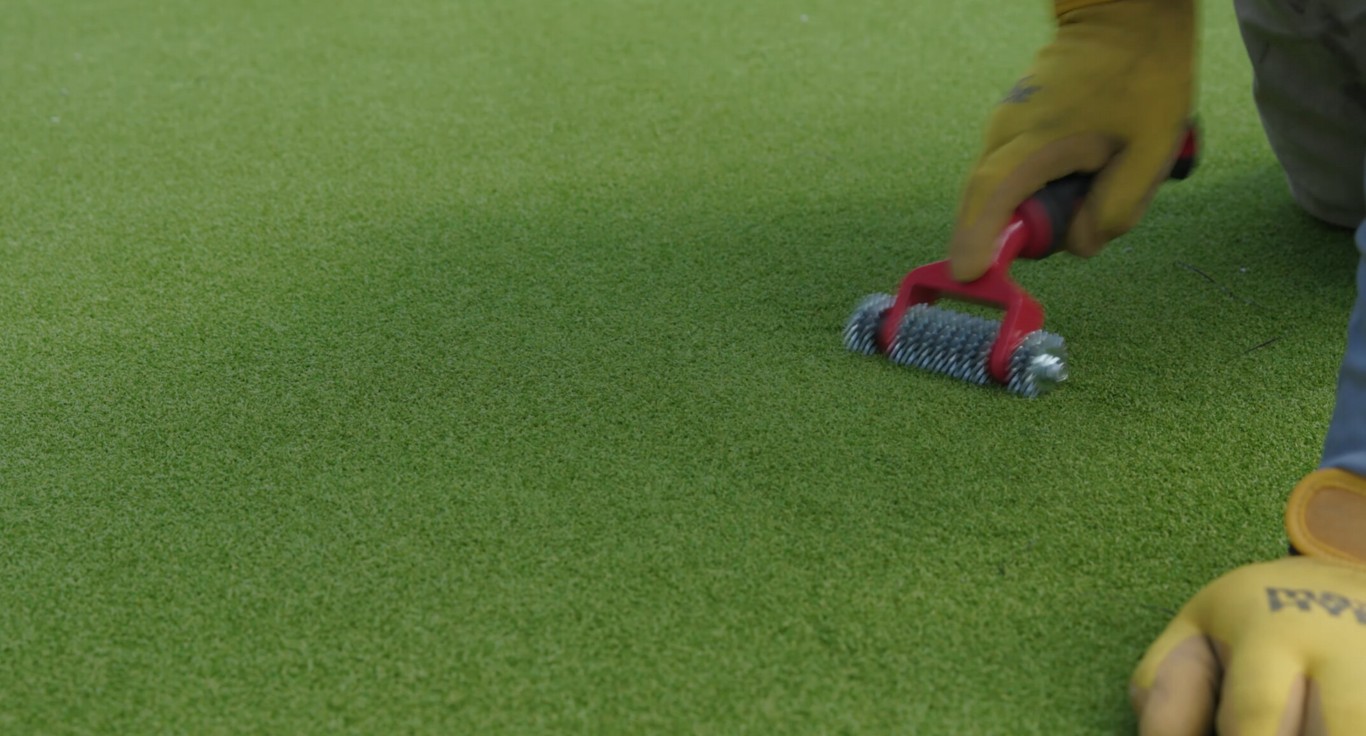 Custom backyard putting green installation in Poinciana, FL